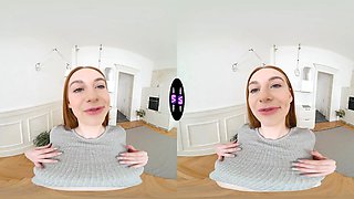 Vilora hows her jummy boobs and rubs her abdomen and clit – tmwvrnet