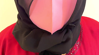 Fucking a Chubby Muslim Mother-in-law Wearing a Red Burqa & Hijab (Part-2)