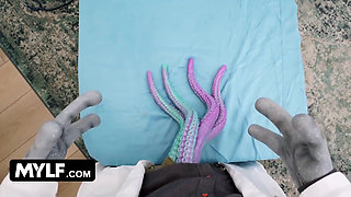 Busty Sophia Locke and Cali Sweets Get Freaky in Interstellar Rule 34 Threesome