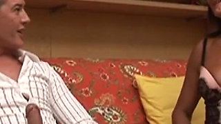 Mrs. LIA Aren't you with your husband tonight? - Episode 3