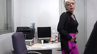 I’m BACK to PORN! I’m Lola Doll and the BLACK intern makes me