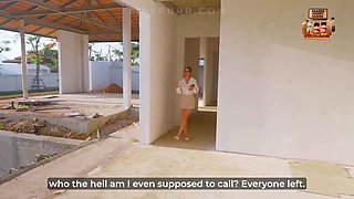 Horny Real Estate Agent Fucks Client in Unfinished Villa to Save the Deal