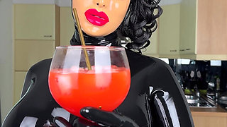 A Regular Day in My Rubber Life