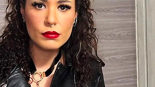 The Leather Jacket and Fishnet Stockings Earn Me an Upside Down Fuck That Spreads My Pussy in an Extreme Way!