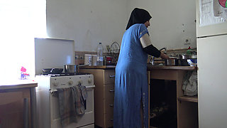 Homemade Hard Fucking Arab Wife in Kitchen