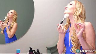 Sexy mom Vi Lada, 60, sucks and fucks a 22-year-old