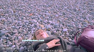 18 Big-Tits Babes Flashing in Central Park for Close-Up Pussy