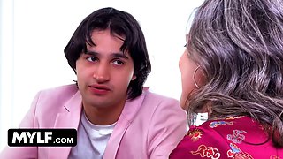 Muddy 3some with our favorite waitress