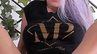 Busty MILF Ashleygrey: Oily Footjob & Deep Throat Seduction