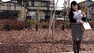 Asian Girl Blowjob Handjob and Cumshot