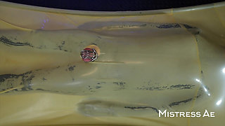Vacbed Squirting: Mistressae Having Fun with Tranluscent Vacbed and Funnel