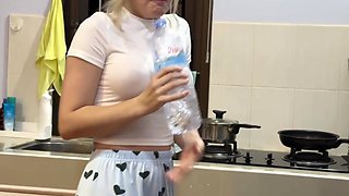 Rubbed his stepsister's pussy hard enough to get her real wet