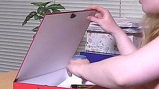 Slutty Secretary Gives You More Than a Glimpse