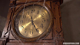 Horror porn 15 against the clock