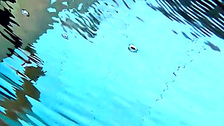 Flashing My Dick in Front of a Girl in Swimming Pool and Fucks Me - It's Very Risky with People Near - Misscreamy