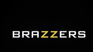 Gloves On, Jerk Off Julie Cash / Brazzers