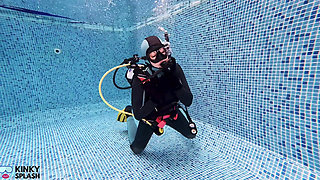 Scuba Wank & Underwater Orgasm