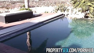 Witching Ana Foxxx at real estate agent porn