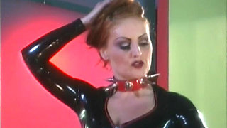 Mistress Gemini Spanks Jezebelle Bond