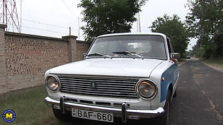 Horny Lifter Girl Gives a Blowjob in the Car and Gets Fucked