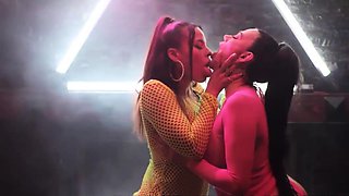 Stealing the Spotlight.Luna Star, Mona Azar / Brazzers