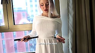 Maid Offers Extra Services: Sloppy Deepthroat & Hard