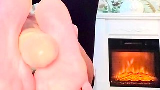 Vulva rubbing close up with blonde handling monster dildo