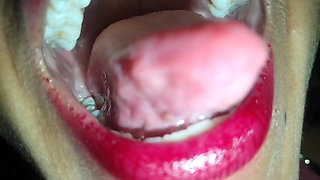 Desi virgin gf small boobs pressing and fucking