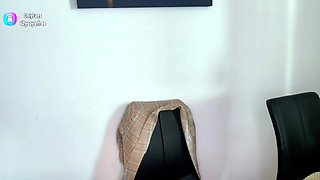 Yummy Stepmother's Cum Splattered the Laptop in the Office and Seduce Stepson