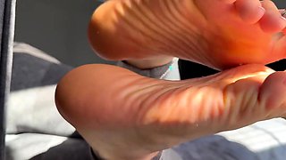 Hot amateur european foot and pantyhose fetish