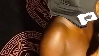 Girl Gave Blowjob and Her Ass Oiled up for Some Change