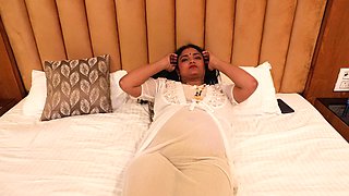 Desi Indian Housewife Fucking Boyfriend - Amateur