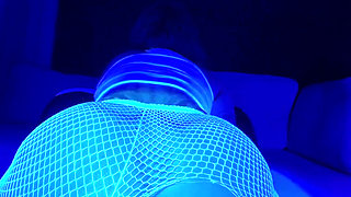 Bubble Butt with Perfect Pussy Takes Huge Dildo and Dick