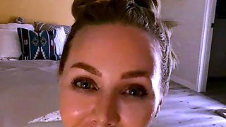 Close up MiLF getting it in the ass
