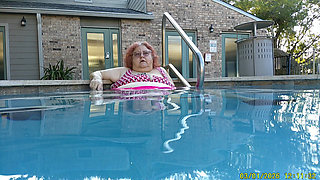 Big Beauty Nurse Vicki Shows off Her Water Shoes and