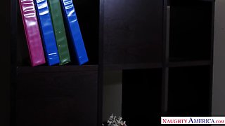 Masturbating Boss Gives A Blindfolded Blowjob To A Big Dick With Brooke Beretta And Tony Rubino