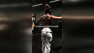 Naughty Teen's Pussy Slip During Instagram Live Dance