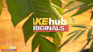 My new housemate is a hardcore naturist!!!