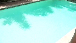 My step sister gave me the best blowjob of my life after a
