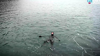 Thick 8mm Wetsuit Struggle & Sea Splash