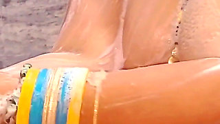 Hot Bhabhi Bath Viral Mms After Playing Holi.