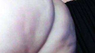 amateur lovebi flashing ass on live webcam
