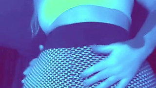 Rosie's Camel-toe Makes a Debut