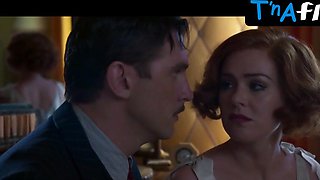 Isla Fisher Caboose, Melons Episode in Blithe Spirit